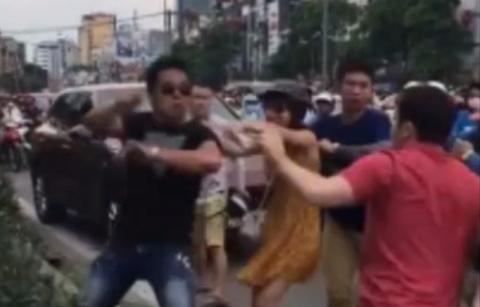 Hiện trường vụ việc (ảnh cắt từ clip).