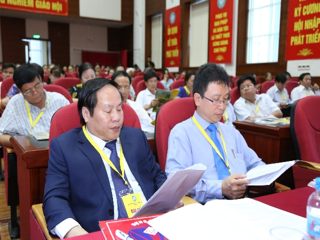 Tham dự c&oacute; nhiều đại diện l&atilde;nh đạo c&aacute;c cơ quan, ban, ng&agrave;nh, đo&agrave;n thể Trung ương v&agrave; địa phương c&ugrave;ng về tham dự.&nbsp;