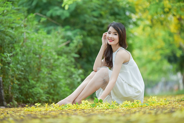 Huyền Trang sở hữu chiều cao &ldquo;chuẩn&rdquo; của người mẫu l&agrave; 1m79. C&ocirc; c&oacute; số đo ba v&ograve;ng lần lượt l&agrave; 84 - 60 - 92.