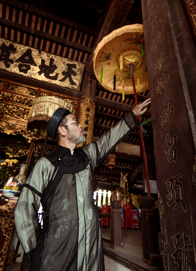 Chữ của &ocirc;ng được lưu tr&ecirc;n c&aacute;c ho&agrave;nh phi c&acirc;u đối của nhiều nh&agrave; cổ ở nhiều nơi.