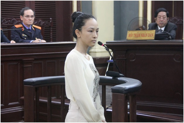 Bị c&aacute;o Phương Nga c&oacute; những lần &ldquo;vặn&rdquo; lại luật sư khiến vị luật sư &ldquo;cứng họng&rdquo;.