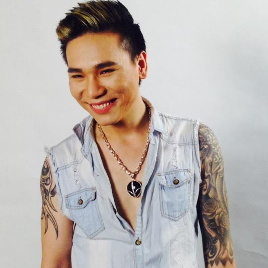 ca sĩ Ch&acirc;u Việt Cường