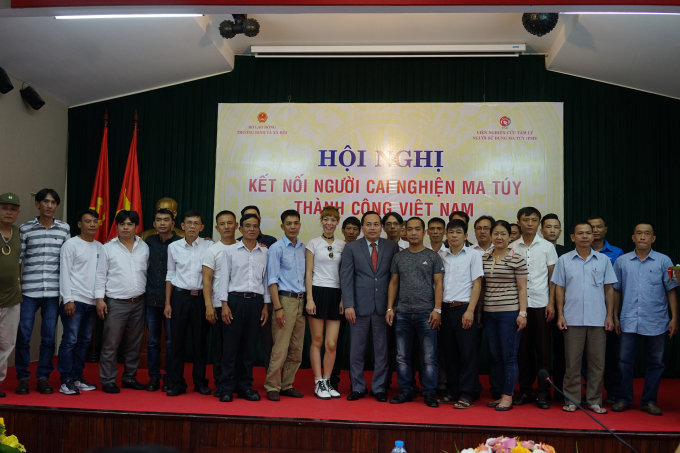 Ban chấp h&agrave;nh mạng lưới Người cai nghiện ma t&uacute;y th&agrave;nh c&ocirc;ng Việt Nam ra mắt lần đầu.