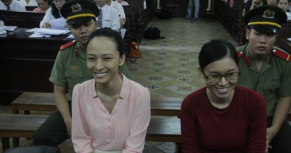 Mẹ Hoa hậu Phương Nga: “Đêm nay sẽ là một đêm trắng vì hạnh phúc!”