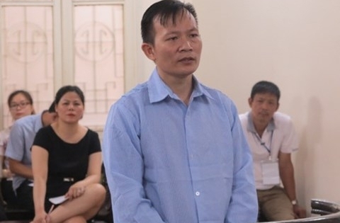 Mất mạng vì lên đồi săn bắn chim