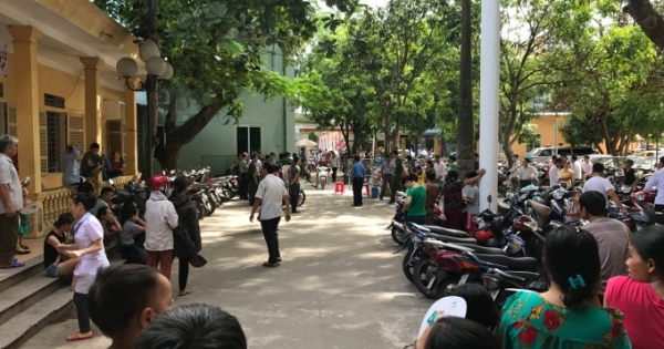Bảo vệ Bệnh viện Nhi bị người nhà bệnh nhân đâm nhiều nhát vào ngực