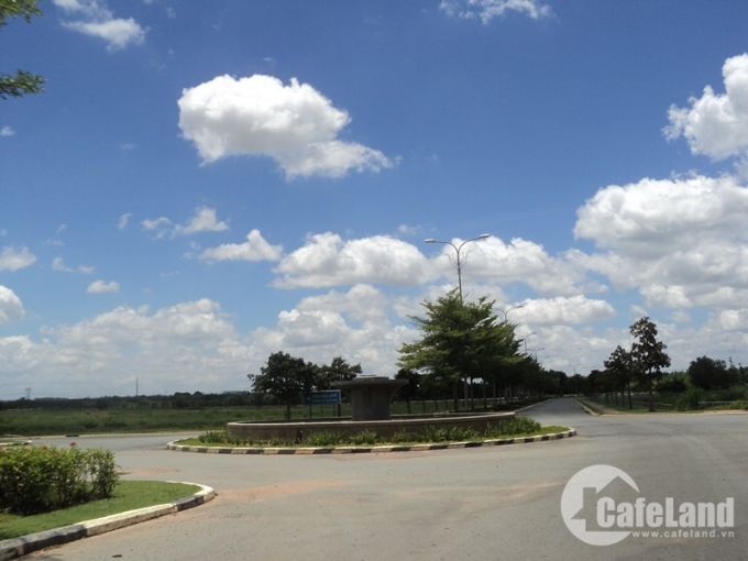 Mặc d&ugrave; vậy dự &aacute;n lại rất vắng vẻ