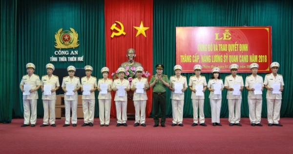 Thừa Thiên Huế: 999 Cán bộ chiến sĩ Công an được thăng cấp, nâng lương