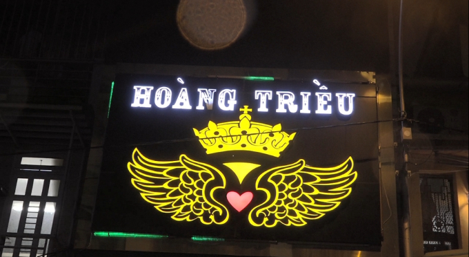 Cơ quan chức năng ph&aacute;t hiện nhiều sai phạm tại nh&agrave; h&agrave;ng Ho&agrave;ng Triều