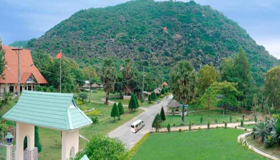 Đồi Tức Dụp, thị trấn Tri T&ocirc;n, huyện Tri T&ocirc;n, tỉnh An Giang. (Ảnh minh họa: B&aacute;o mới).