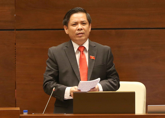 Bộ trưởng Bộ GTVT trả lời tại phi&ecirc;n chất vấn tr&ecirc;n Quốc hội s&aacute;ng 4/6Ảnh: VGP/Nhật Bắc