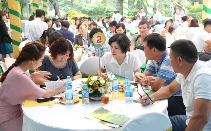 D&ugrave; gi&aacute; c&aacute;c đợt mở b&aacute;n li&ecirc;n tục tăng đến 20% nhưng những sản phẩm của Dragon Village lu&ocirc;n tạo cơn sốt với kh&aacute;ch h&agrave;ng, nh&agrave; đầu tư