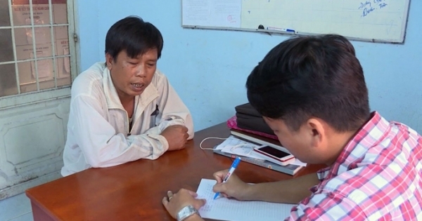 Nghèo, thất học, bé gái 15 tuổi mang thai của… dượng rể