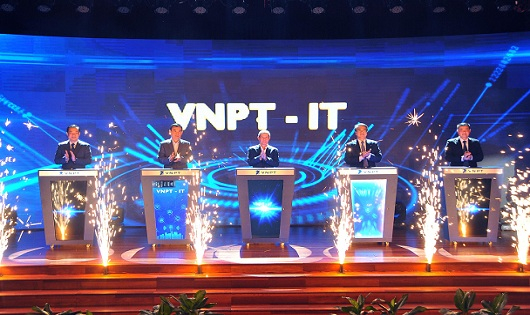 L&atilde;nh đạo VNPT khẳng định, VNPT &ndash;IT phải l&agrave; hạt nh&acirc;n, lực lượng n&ograve;ng cốt trong chuyển đổi số của VNPT.&nbsp;