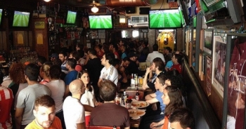 Dịch vụ làm việc hộ người xem World Cup