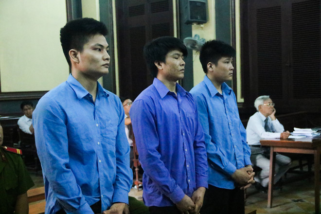 Ba bị c&aacute;o tại t&ograve;a. (Ảnh: Zing.vn)