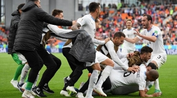 Ai Cập 0-1 Uruguay: Hàng công vô duyên, trung vệ lập công