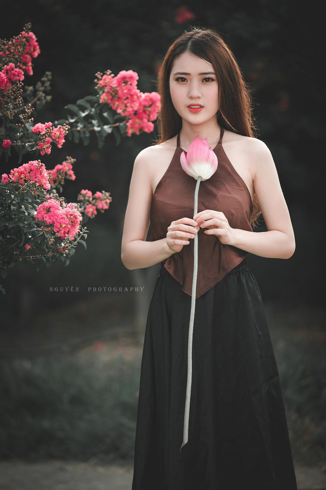 Vũ Thị Thanh Phương (sinh năm 1998, Ninh B&igrave;nh) hiện đang l&agrave; sinh vi&ecirc;n của trường ĐH Khoa học x&atilde; hội v&agrave; nh&acirc;n văn (H&agrave; Nội).