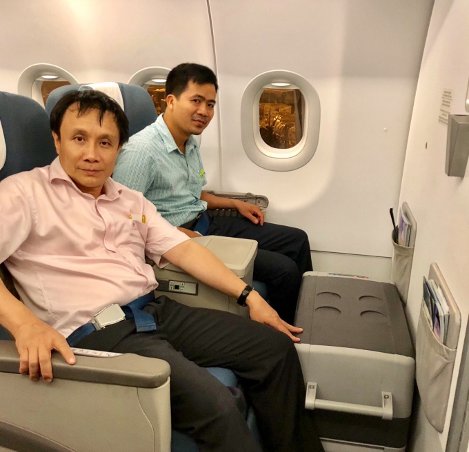 GS.TS Phạm Như Hiệp theo s&aacute;t bảo vệ tr&aacute;i tim về Huế cứu bệnh nh&acirc;n.