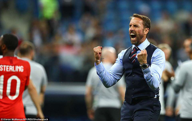 HLV Gareth Southgate h&agrave;i l&ograve;ng về m&agrave;n tr&igrave;nh diễn của c&aacute;c cầu thủ Anh trước Tunisia