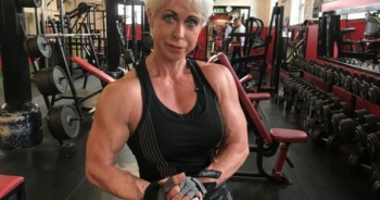 Cụ bà 68 tuổi với thân hình siêu mẫu "gây bão" cộng đồng mạng