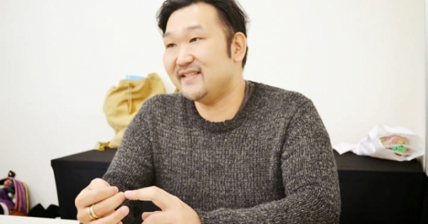 Bị ông bầu quấy rối, cựu ca sĩ suy sụp