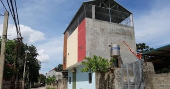 Chủ tịch Hà Nội yêu cầu làm rõ vụ bé trai 20 tháng tuổi tử vong sau khi ăn cháo