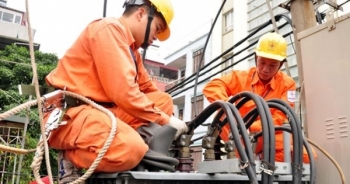 Tiêu thụ điện lập kỷ lục vì nắng nóng gay gắt kéo dài