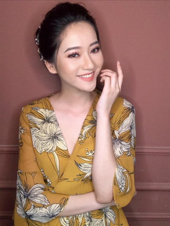 C&ocirc; g&aacute;i c&oacute; phong c&aacute;ch dịu d&agrave;ng v&agrave; nữ t&iacute;nh