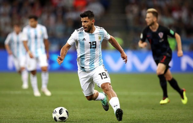 Sergio Aguero sẽ bị gạch t&ecirc;n khỏi đội h&igrave;nh xuất ph&aacute;t của Argentina