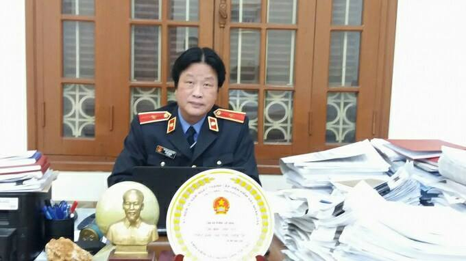 &Ocirc;ng Vũ Việt H&ugrave;ng, Vụ trưởng Vụ thi đua khen thưởng, nguy&ecirc;n Ph&oacute; vụ trưởng Vụ 1A VKSND&nbsp;tối cao.