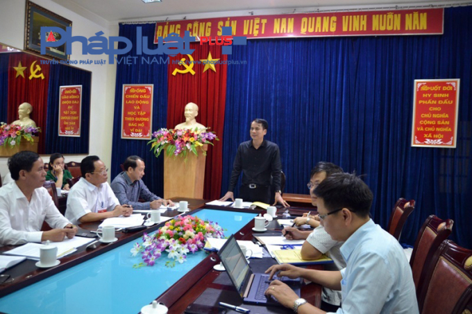 Thứ trưởng l&agrave;m việc với Ban Chỉ đạo thi tỉnh H&agrave; Giang. (ảnh: Gi&agrave;o Họ)