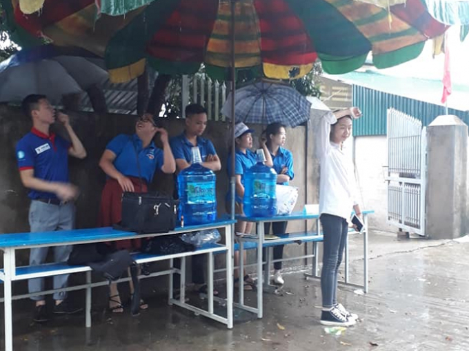 Mưa lớn tại một điểm tại huyện B&igrave;nh Li&ecirc;u tỉnh Quảng Ninh (ảnh Nguyễn Trinh).