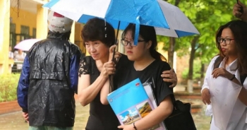 Kỳ thi rồi cũng qua, còn tình yêu của bố mẹ luôn ở lại