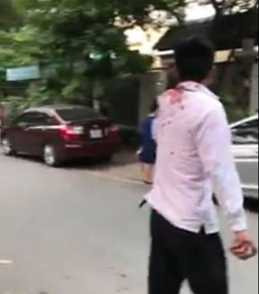 Anh Điềm bị đ&aacute;nh trọng thượng ở v&ugrave;ng đầu.