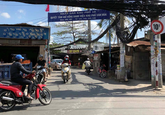 Con hẻm nhiều năm nay gần giống như &ldquo;chợ đẻ mướn&rdquo;&nbsp;ẢNH: ĐỨC ANH.