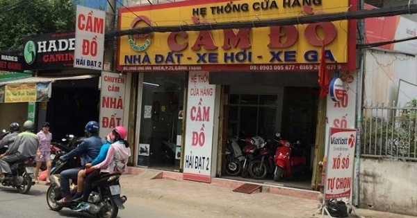 Xe xịn, biệt thự, chó cưng… rủ nhau ra tiệm cầm đồ