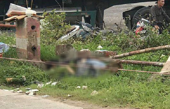 Hiện trường nơi ph&aacute;t hiện thi thể t&agrave;i xế taxi bị s&aacute;t hại.