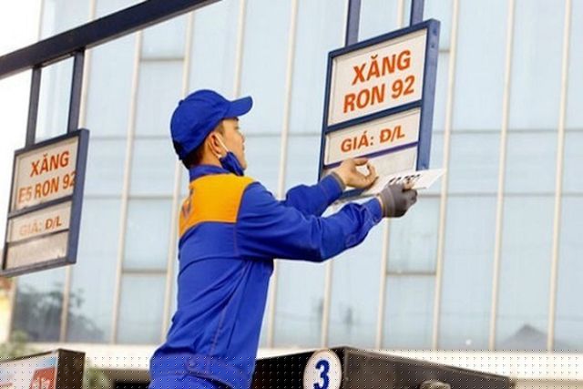 Xăng dầu vẫn giữ giá trên 20.000 đồng/lít.