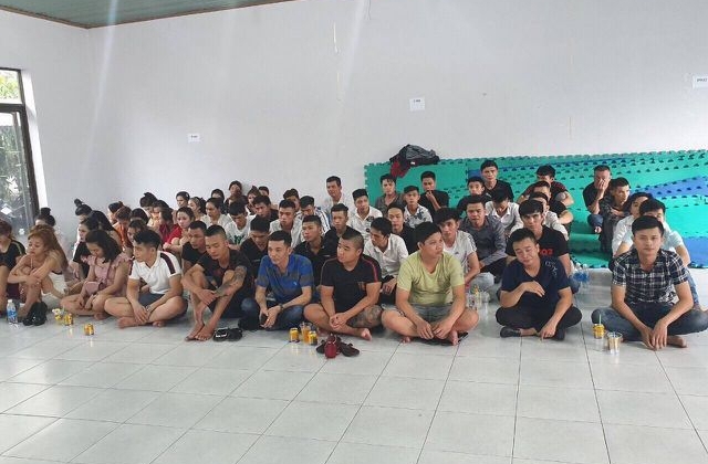 Hơn 100 đối tượng tham gia &ldquo;tiệc ma tu&yacute;&rdquo; trong qu&aacute;n karaoke ở ngoại &ocirc; S&agrave;i G&ograve;n