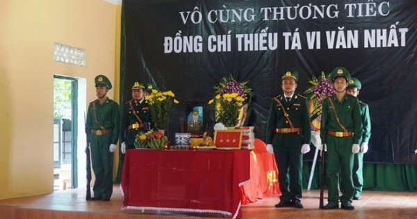 Nén nỗi đau thương, nghẹn ngào đưa tiễn người chiến sĩ biên phòng về với đất mẹ