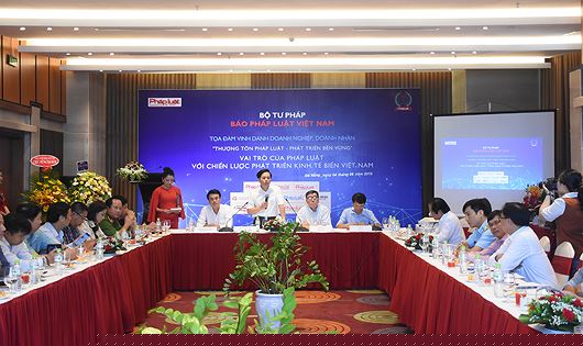 Quang cảnh buổi Tọa đ&agrave;m.