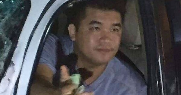 Chân dung cán bộ CSGT tông vào sạp bán trái cây làm một người tử vong