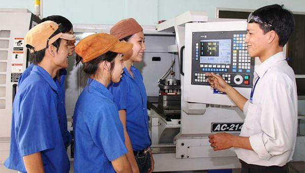 Sửa luật để có thêm nhiều người lao động giỏi