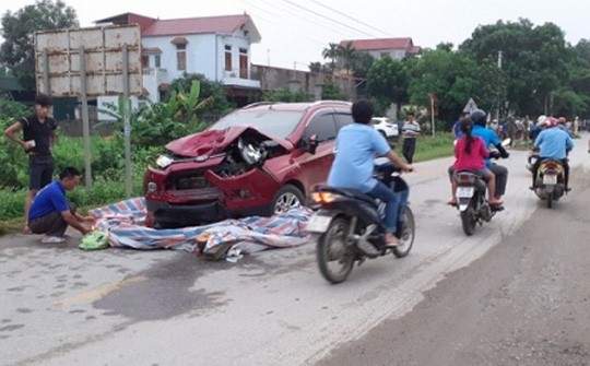 Hiện trường vụ tai nạn nghiêm trọng khiến 2 người phụ nữ tử vong tại chỗ và làm bị thương cháu bé 8 tháng tuổi