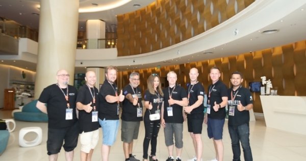 Đội Ý và Phần Lan đã tới Đà Nẵng, chuẩn bị kể chuyện “Tình yêu” tại Lễ hội pháo hoa quốc tế Đà Nẵng