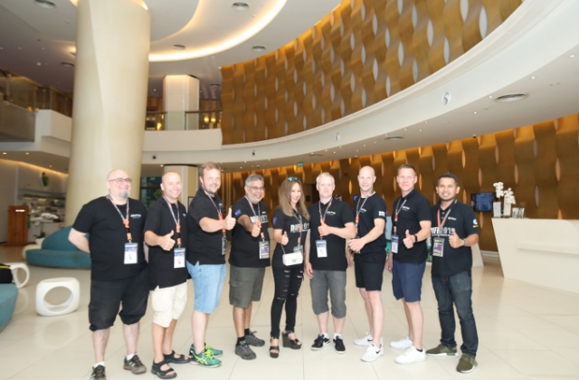 Đội &Yacute; v&agrave; Phần Lan đ&atilde; tới Đ&agrave; Nẵng, chuẩn bị kể chuyện &ldquo;T&igrave;nh y&ecirc;u&rdquo; tại Lễ hội ph&aacute;o hoa quốc tế Đ&agrave; Nẵng