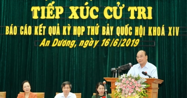 Thủ tướng: Xử lý nghiêm cán bộ lợi dụng quyền lực để nhũng nhiễu