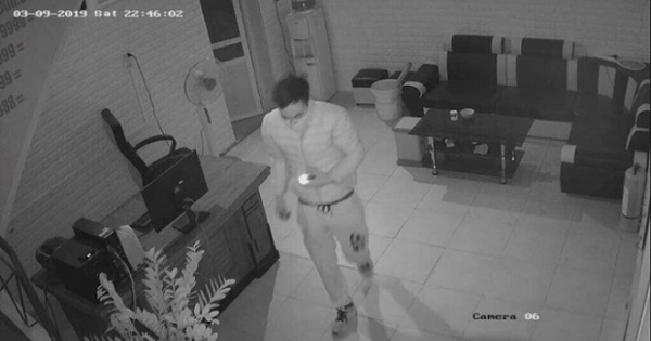Tóm gọn "siêu trộm" chuyên đục mái nhà
