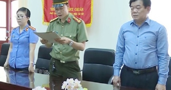 Cách tất cả chức vụ trong Đảng đối với Giám đốc Sở GDĐT Sơn La